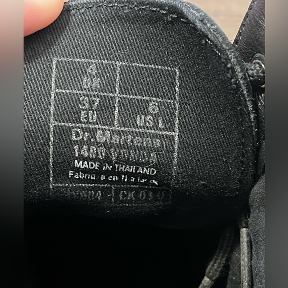 Dr. Martens 1460 Vonda Embroidered Rose Boots Womens size 6 - Picture 3 of 11